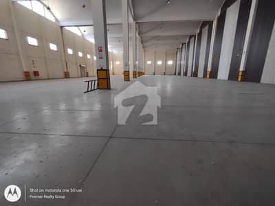 سندھ انڈسٹریل ٹریڈنگ اسٹی - ایس آئی ٹی ای کراچی میں 3 کمروں کا 4 کنال گودام 8.46 لاکھ میں کرایہ پر دستیاب ہے۔ سندھ انڈسٹریل ٹریڈنگ اسٹی - ایس آئی ٹی ای کراچی میں 3 کمروں کا 4 کنال گودام 8.46 لاکھ میں کرایہ پر دستیاب ہے۔