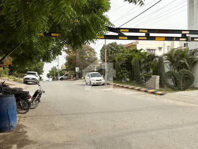 340 Square Yard Johar Block 1