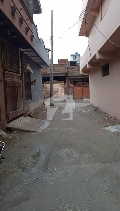 غوری ٹاؤن اسلام آباد میں 6 کمروں کا 7 مرلہ مکان 1.45 کروڑ میں برائے فروخت۔