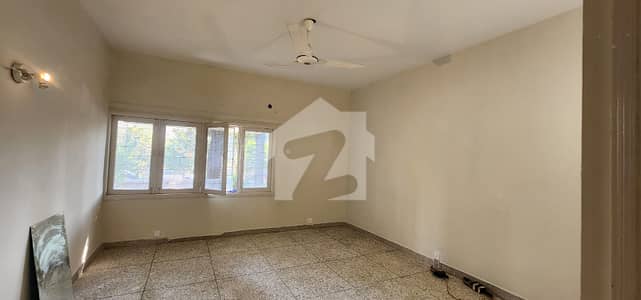 ایف ۔ 6 اسلام آباد میں 4 کمروں کا 1 کنال مکان 6.5 لاکھ میں کرایہ پر دستیاب ہے۔ ایف ۔ 6 اسلام آباد میں 4 کمروں کا 1 کنال مکان 6.5 لاکھ میں کرایہ پر دستیاب ہے۔