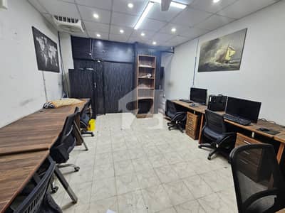 400 Sq Ft Office For Rent on Main Boulevard Gulberg Lahore