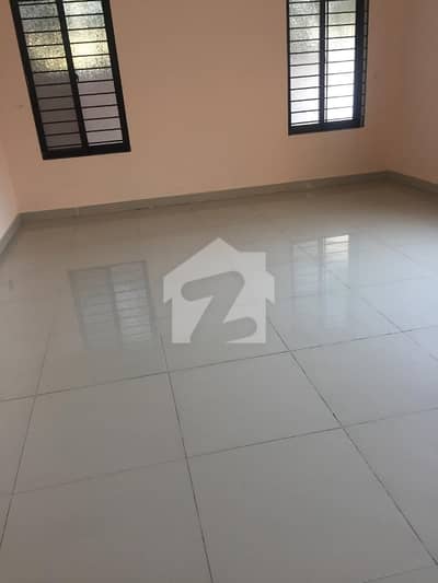 500 YARDS GROUND FLOOR PORTION FOR RENT    DHA Phase 6 Khayaban-e-Ameer Khusro   3 Bedrooms  Drawing Room  Spacious Lounge  Kitchen  1 Reserved Car Parking  West Open  Ground Floor Portion  Tile Flooring  Owner Resides on First Floor   Reasonable Asking  Note:Only For Multinational Bankers And Job Person Only    For Details & Visit, Contact Us