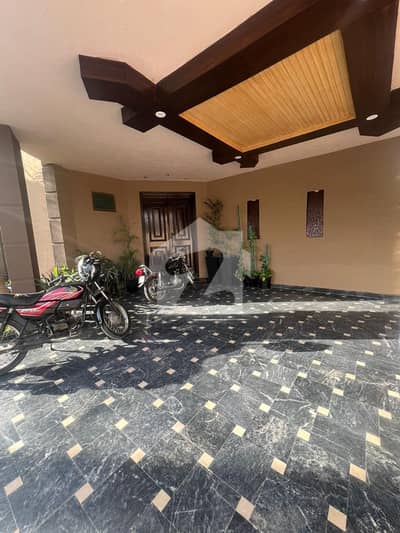 1 Kanal House For Sale