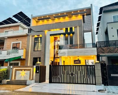 Prime Location 10 Marla House For Sale In Rs. 42500000 Only Prime Location 10 Marla House For Sale In Rs. 42500000 Only
