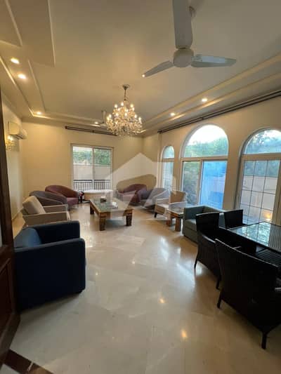 Prime 533 Sq Yd (60x80) Executive House For Sale in F-6/1 - 7 Bed | Registry Transfer
