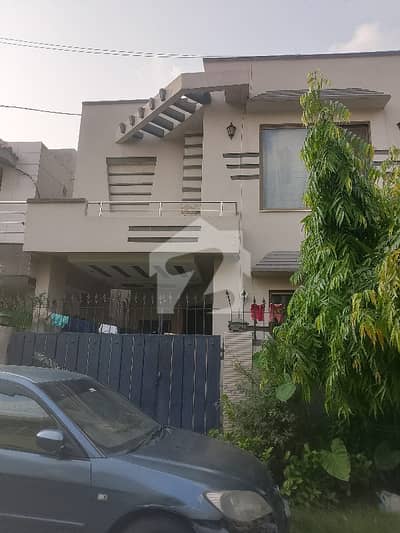 DHA Phase 3 5Marla House 3beds With Attached Washroom TV Launch Kitchen Store Fully Marble Flooring Double Kitchen