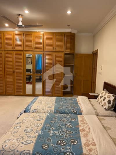 ایف ۔ 7/2 ایف ۔ 7,اسلام آباد میں 6 کمروں کا 1 کنال مکان 25.0 کروڑ میں برائے فروخت۔