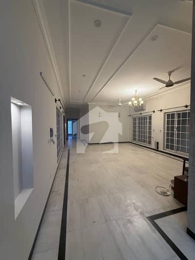 LOWER PORTION FOR RENT IN F-6
