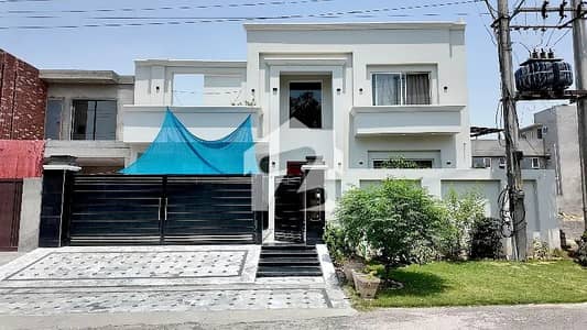 1 Kanal Brand New Park-Facing House For Sale In A Block Beacon House Society, Raiwind Road Lahore | Owner Built Luxury Home 1 Kanal Brand New Park-Facing House For Sale In A Block Beacon House Society, Raiwind Road Lahore | Owner Built Luxury Home
