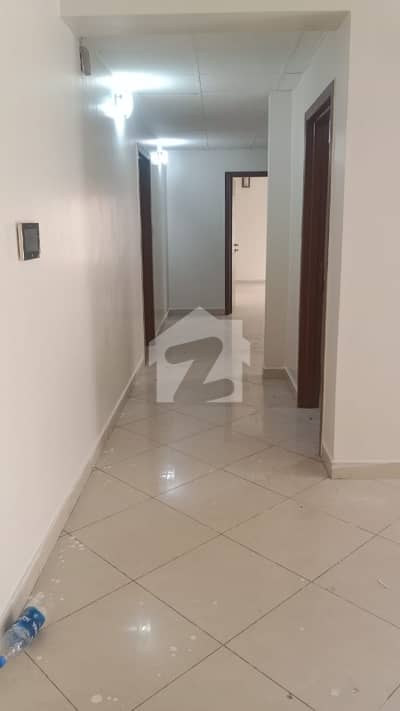Creek Vista 3-Bedrooms Apartment For Rent New Kitchen Drawing Room Partition Upper Floor Moin Khan Compound Facing West Open