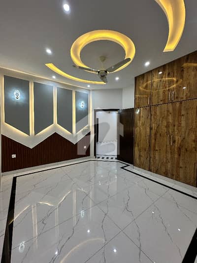 10 Marla Portion Available In Tulip Block Of Bahria Town Lahore
