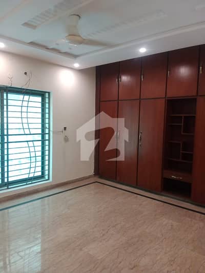 1 Kanal Double Storey House For Sale In Garden Town , Facing Park .