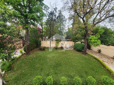 RENNOVATED FULL HOUSE FOR RENT IN F-6