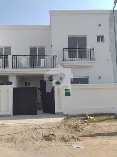 I AM SELLING A 5 MARLA BRAND NEW HOUSE IN BAHRIA ORCHARD LAHORE. PHASE 1.3 BEDROOMS ATTACH BATH TV LOUNGE ONE KITCHEN. THE 135 PRICE IS ALMOST FINAL A LITTLE BIT NEGOTIABLE WITH TOKEN I AM SELLING A 5 MARLA BRAND NEW HOUSE IN BAHRIA ORCHARD LAHORE. PHASE 1.3 BEDROOMS ATTACH BATH TV LOUNGE ONE KITCHEN. THE 135 PRICE IS ALMOST FINAL A LITTLE BIT NEGOTIABLE WITH TOKEN