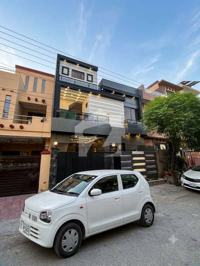 Modern design 5 Marla House for Sale in Sunford Gardens, Lahore Main Pine Avenue Road Modern design 5 Marla House for Sale in Sunford Gardens, Lahore Main Pine Avenue Road