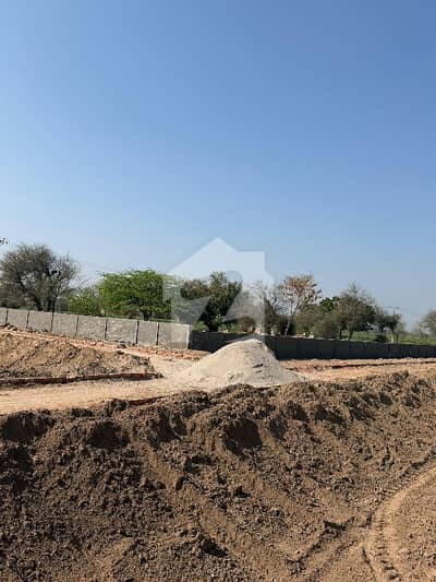 5 Marla Residential Plot Is Available In Captain Town