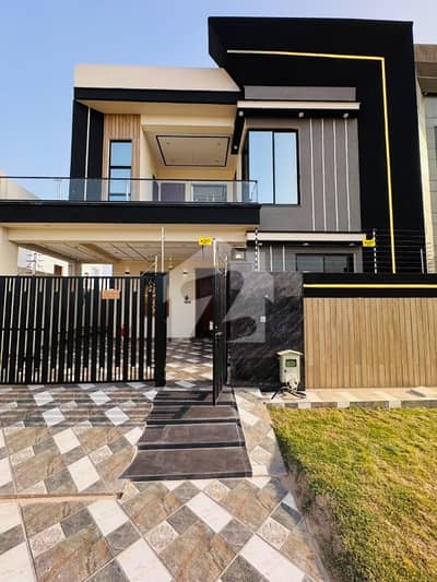 10 Marla Duble Story Beautiful Luxury House For Sale In DHA Multan 10 Marla Duble Story Beautiful Luxury House For Sale In DHA Multan