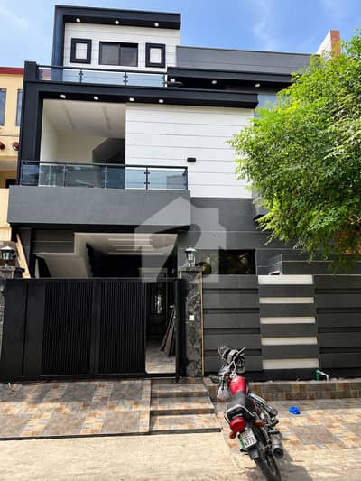 Prime 5 Marla House for Sale in Sunford Gardens Lahore Modern Design, Prime Location & Great Investment! Prime 5 Marla House for Sale in Sunford Gardens Lahore Modern Design, Prime Location & Great Investment!
