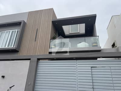 300 yards Brand New Bungalow semi Furnished Available for sale 300 yards Brand New Bungalow semi Furnished Available for sale