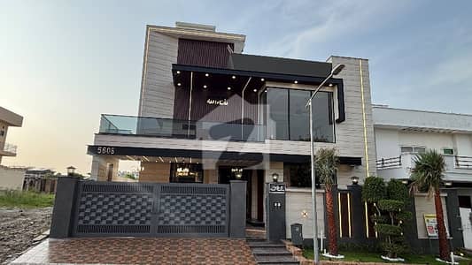 ٹاپ سٹی 1 اسلام آباد میں 6 کمروں کا 1 کنال مکان 12.0 کروڑ میں برائے فروخت۔
