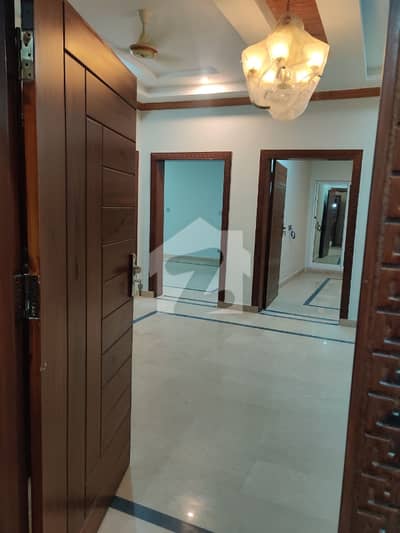 11 Marla Ground Portion House Available For Rent