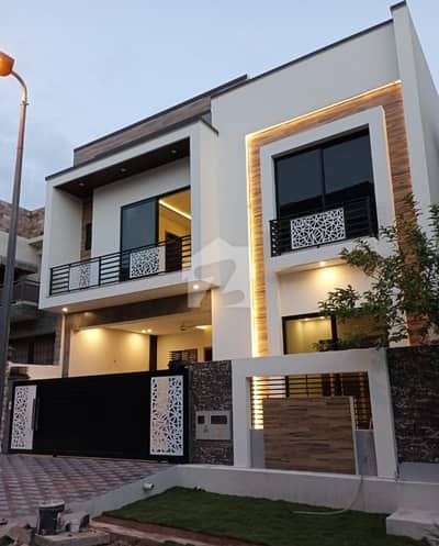 10 Marla Designer Luxury House For Sale