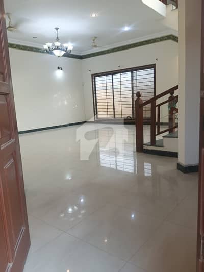500 Yards Bungalow For Rent