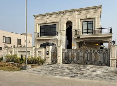 ڈی ایچ اے فیز 7 - بلاک یو ڈی ایچ اے فیز 7,ڈی ایچ اے ڈیفینس,لاہور میں 5 کمروں کا 1 کنال مکان 7.5 کروڑ میں برائے فروخت۔ ڈی ایچ اے فیز 7 - بلاک یو ڈی ایچ اے فیز 7,ڈی ایچ اے ڈیفینس,لاہور میں 5 کمروں کا 1 کنال مکان 7.5 کروڑ میں برائے فروخت۔
