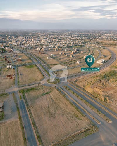 سٹی ہاؤسنگ سکیم جہلم میں 2 کنال رہائشی پلاٹ 2.25 کروڑ میں برائے فروخت۔