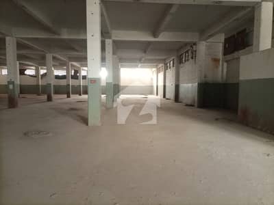 سندھ انڈسٹریل ٹریڈنگ اسٹی - ایس آئی ٹی ای کراچی میں 1 کنال گودام 2.72 لاکھ میں کرایہ پر دستیاب ہے۔