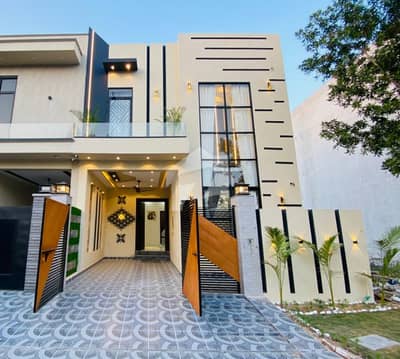 On Your Ideal Location 5 Marla Modern House Available For Sale In Citi Housing Gujranwala