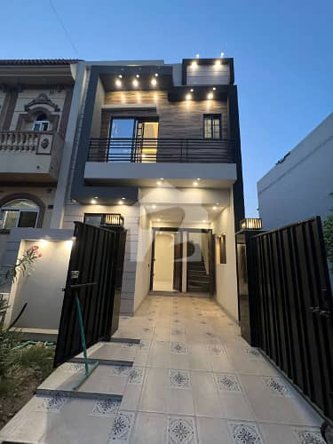 House Of 3 Marla Is Available In Contemporary Neighborhood Of Raiwind Road House Of 3 Marla Is Available In Contemporary Neighborhood Of Raiwind Road