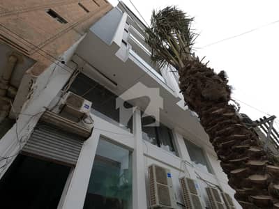 Looking For A On Excellent Location Flat In Gulistan-e-Jauhar