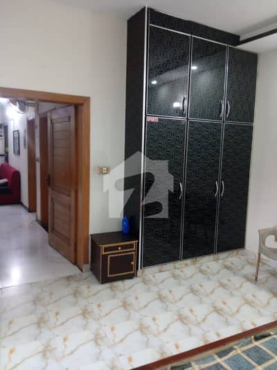 10 Marla Beautiful House For Sale In Gulshan-E-Lahore