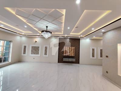 12 Marla Corner Separate Gate Portion For Rent In Awt #02