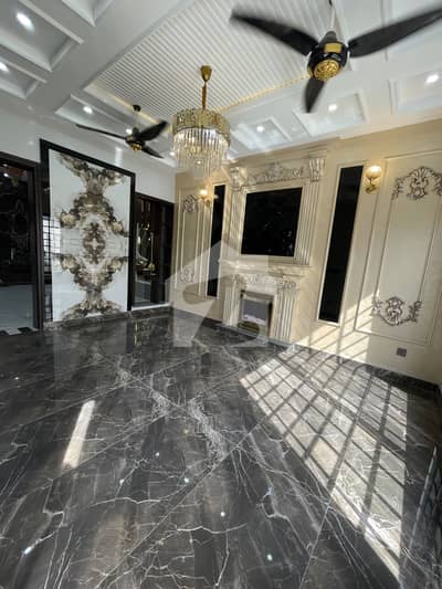 10 Marla Brand New Designer House Facing Park