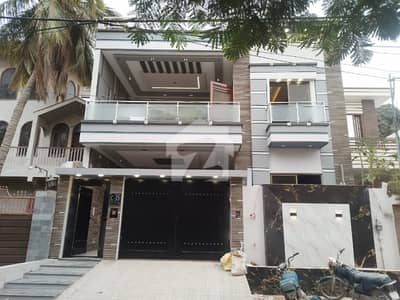 300 Square Yards House In Karachi Is Available For Sale