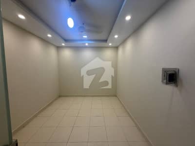 Unoccupied Shop Of 11000 Square Feet Is Available For sale In Blue Area