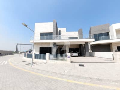 1 KANAL LUXURY FULLY FITTED VILLA AVAILABLE FOR SALE IN EIGHTEEN ISLAMABAD