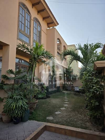 500 Yards Bungalow Is Available For Rent In Phase 8 Most Prime Location