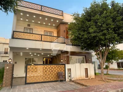 9.25 Marla Corner House for Sale | Bahria Enclave, Islamabad 9.25 Marla Corner House for Sale | Bahria Enclave, Islamabad