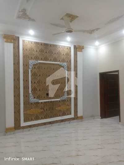 5.5 Marla Triple Story Full House For Rent 4bad Attached Bathroom Double TV Lounge Double Kitchen Tile Flooring Woodwork Good Location