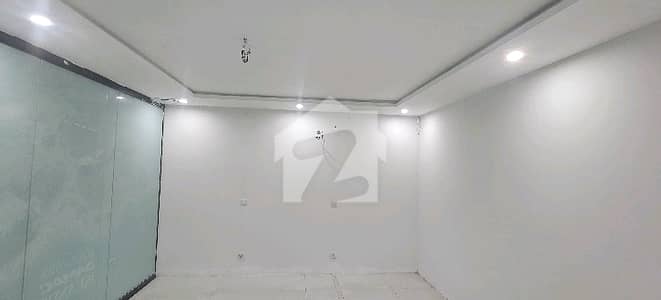 Spacious 1350 Square Feet Office Available For rent In Cavalry Ground Spacious 1350 Square Feet Office Available For rent In Cavalry Ground