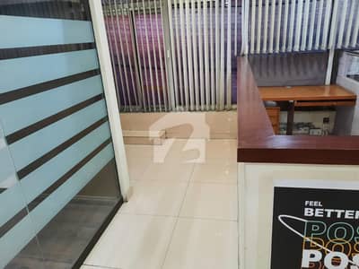 گلبرگ 3 گلبرگ,لاہور میں 9 مرلہ Studio دفتر 4.2 کروڑ میں برائے فروخت۔