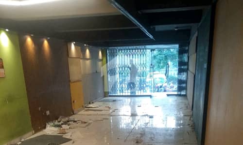 In Blue Area Shop For Rent Sized 850 Square Feet