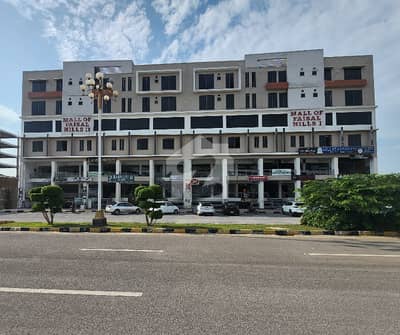 A Shop Of 178 Square Feet In Rs. 9790000