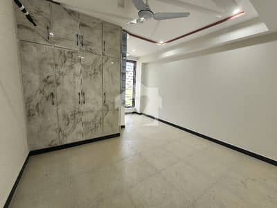 Flat Of 965 Square Feet For Sale In Faisal Hills
