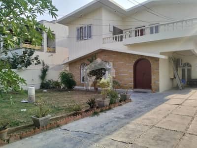 A Palatial Residence For Prime Location Sale In DHA Phase 5 Karachi
