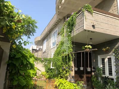 Prime Location 300 Square Yards House Ideally Situated In DHA Phase 6