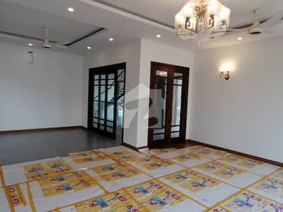 Spacious Prime Location House Is Available In DHA Phase 8 For Rent